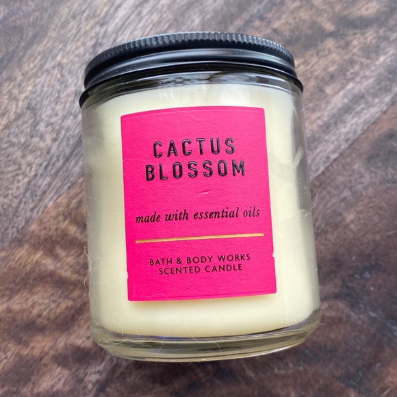 Bath & Body Works Other - Bath & Body Works Cactus Blossom Single Wick Scented jar Candle 7oz like new
